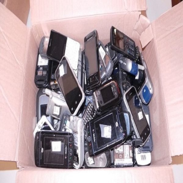 MOBILE PHONE SCRAP - Image 2